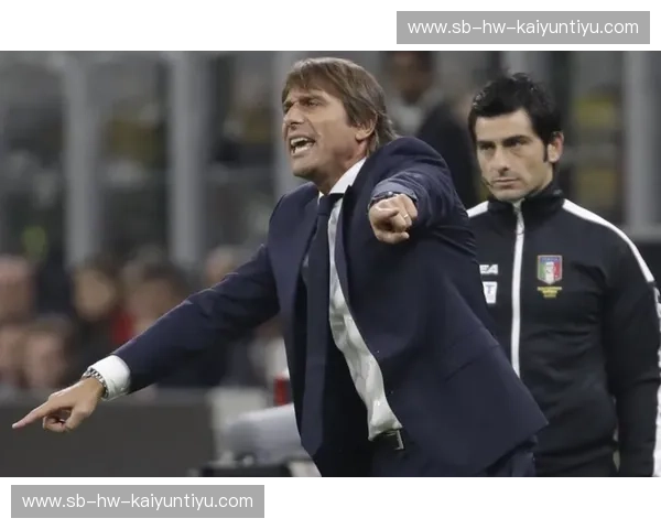 蔚蓝海岸的浪漫与红魔烈火：桑普多利亚VS曼联，一场穿越时空的足球礼赞